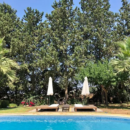 2 Bed With Pool & Garden Apartament *
