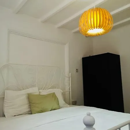 Apartment 2 Bed With Pool & Garden Geroskipou